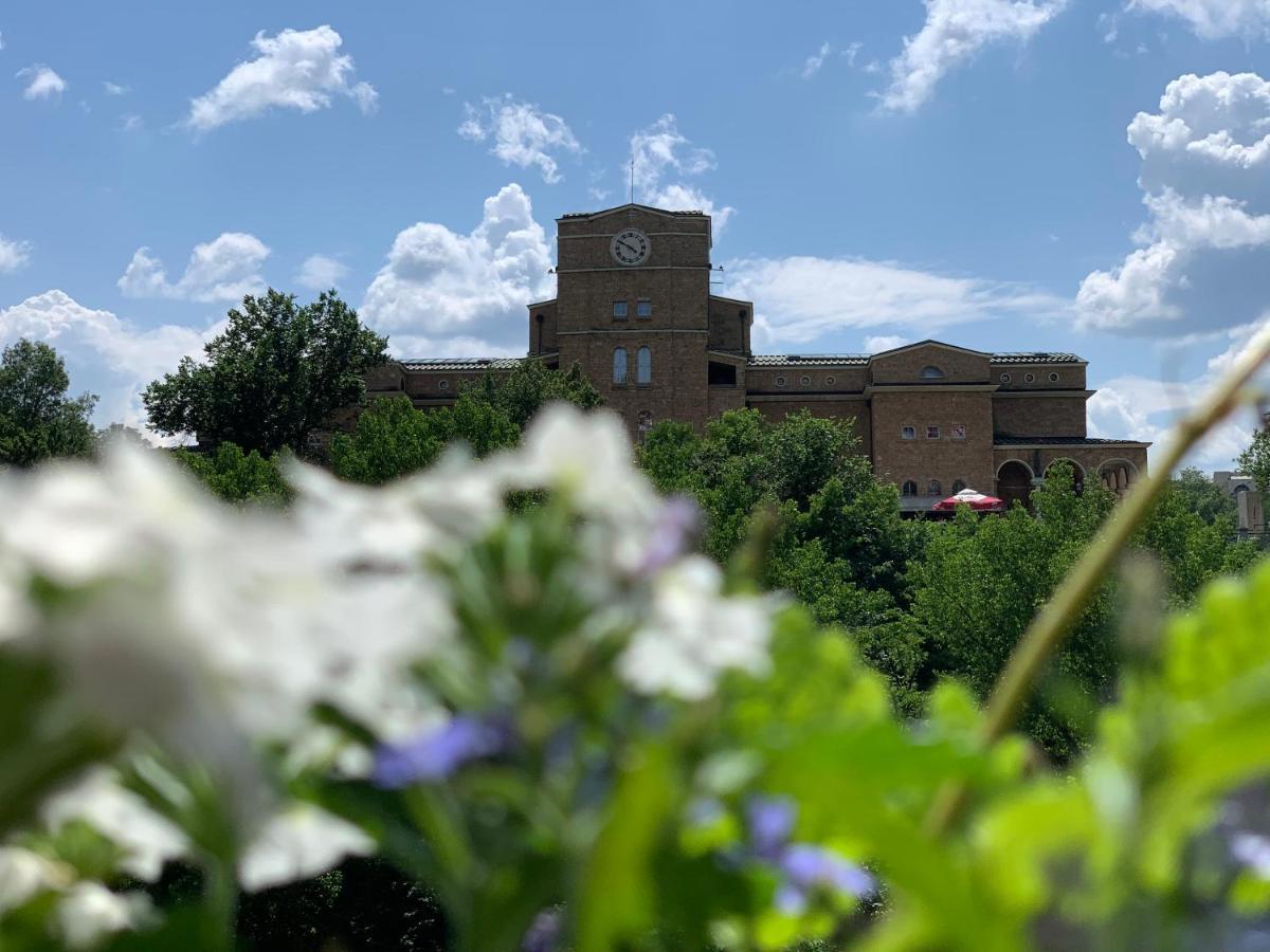 Spring/Пролет Veliko Tarnovo Leilighet Eksteriør bilde