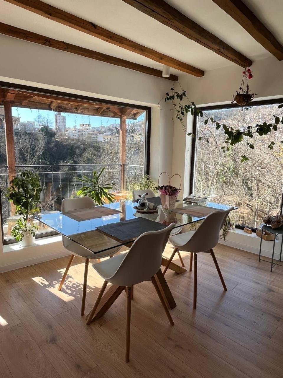 Spring/Пролет Veliko Tarnovo Leilighet Eksteriør bilde